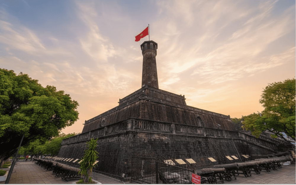 Cột cờ Hà Nội là một phần của quần thể di tích Hoàng thành Thăng Long, được UNESCO công nhận là Di sản Văn hóa Thế giới